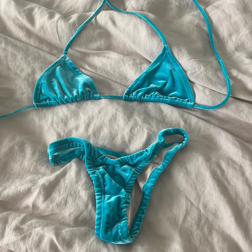 Turquoise velvet bikini